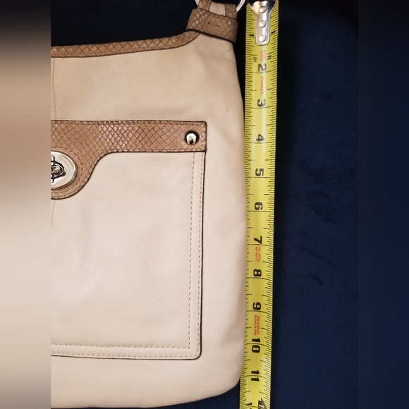 Coach Penelope F16533 Crossbody Bag Ivory Leather/Tan Snakeskin Embossed Trim - Picture 16 of 16